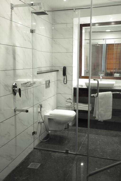Hotel Sunbeam Premium Zirakpur Zewnętrze zdjęcie