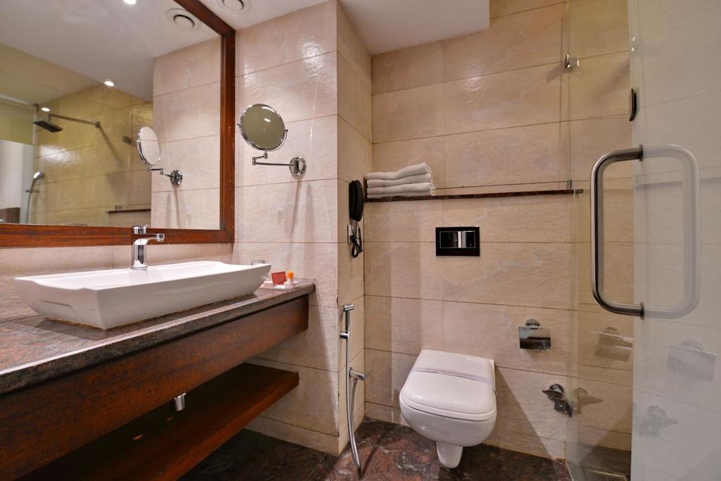 Hotel Sunbeam Premium Zirakpur Zewnętrze zdjęcie
